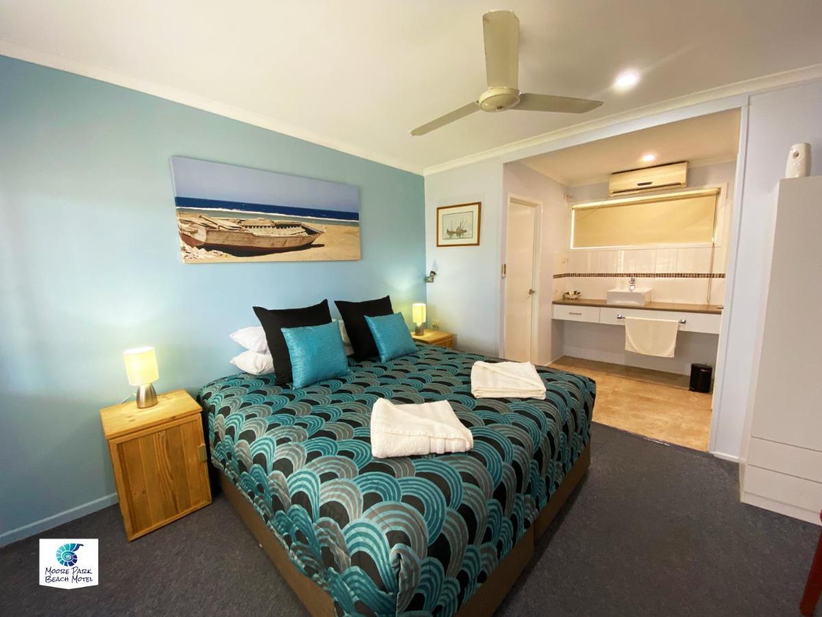 Moore Park Beach Inn Bundaberg Esterno foto