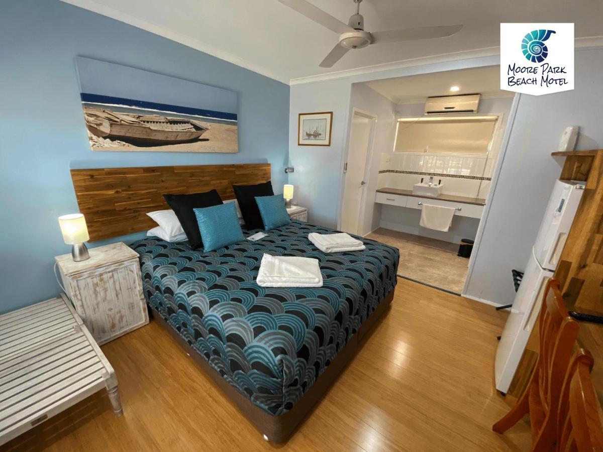 Moore Park Beach Inn Bundaberg Esterno foto