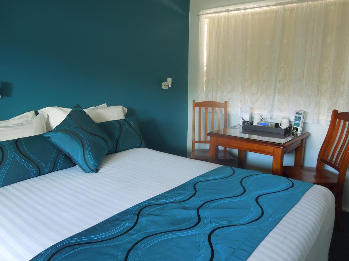 Moore Park Beach Inn Bundaberg Esterno foto